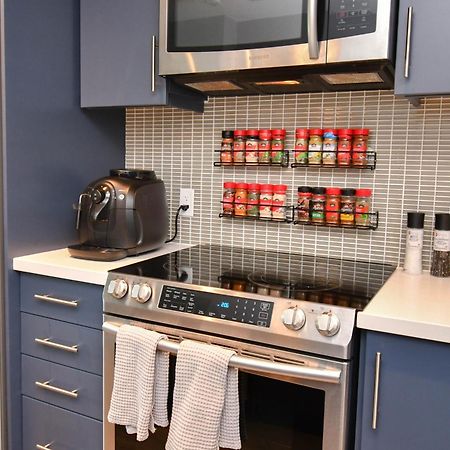 Pet Friendly Condos At Friday Harbour Innisfil Buitenkant foto