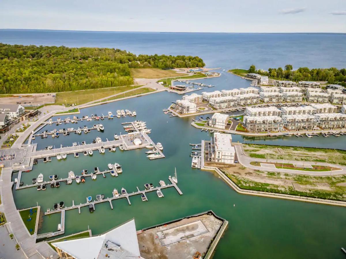 Pet Friendly Condos At Friday Harbour Innisfil Buitenkant foto