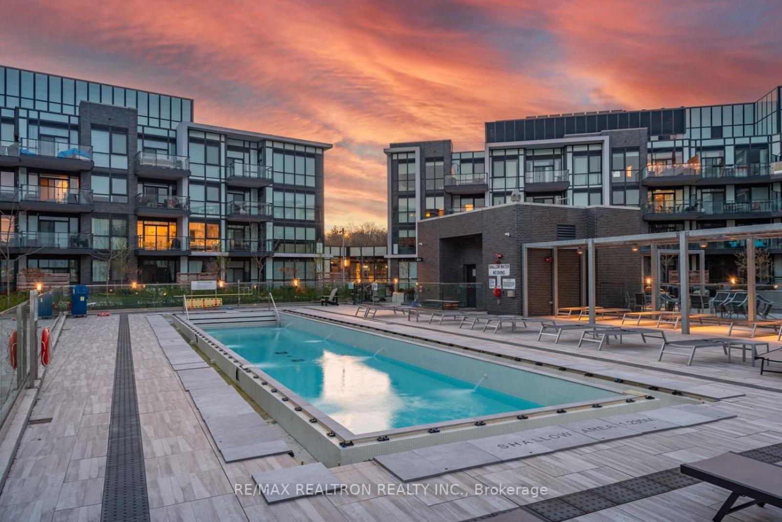 Pet Friendly Condos At Friday Harbour Innisfil Buitenkant foto